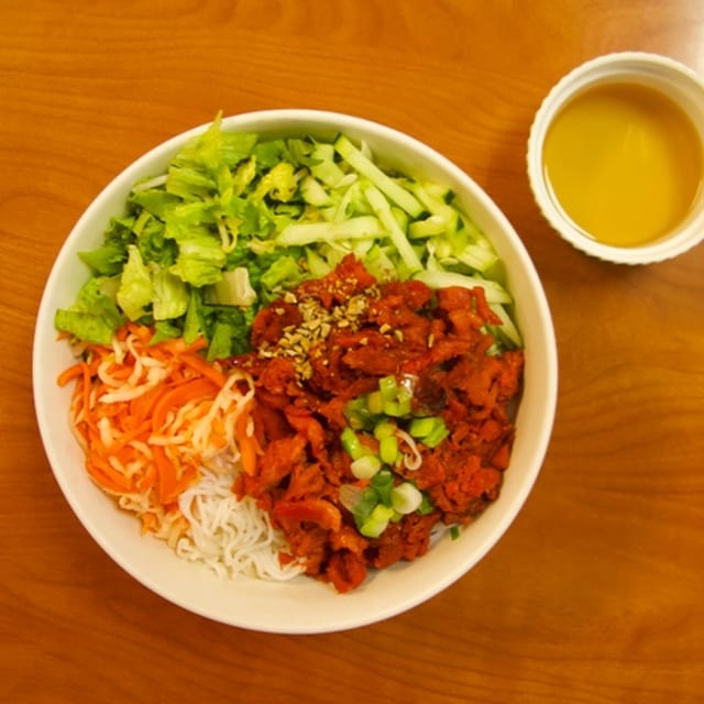 25. Grilled Pork Vermicelli | Bún Thịt Nướng.