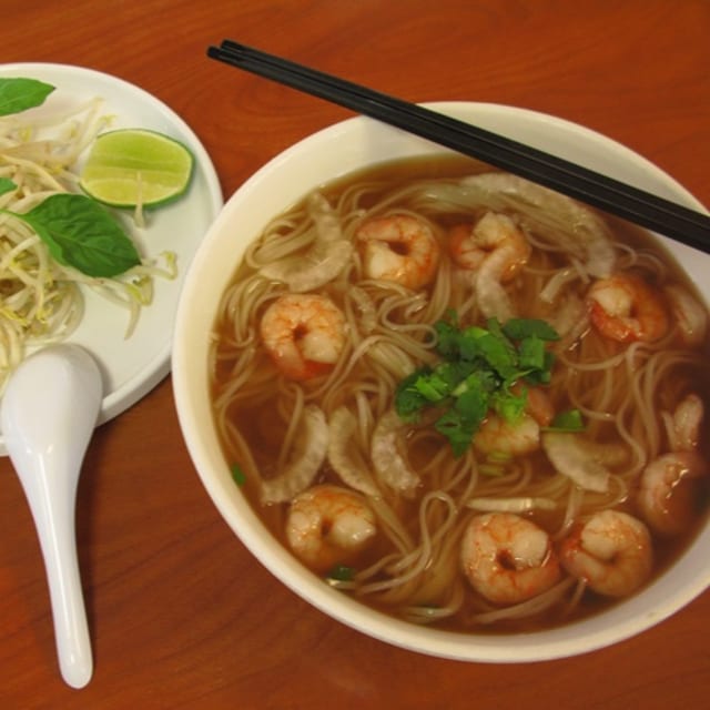 16b. Shrimp Noodle Soup | Phở Tôm.