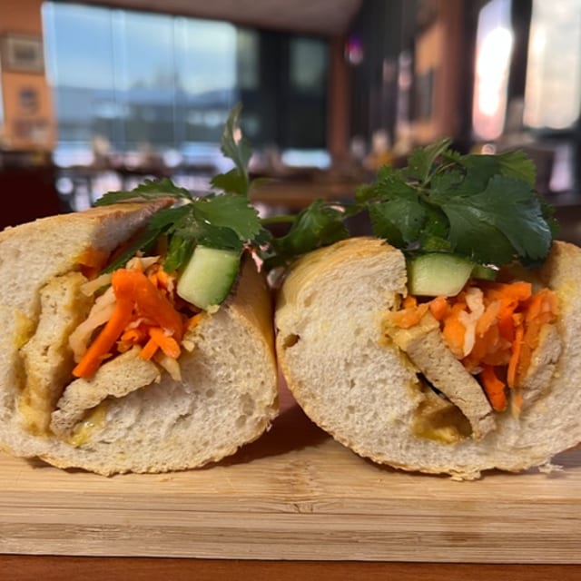 12. Tofu Sandwich | Bánh Mì Đậu Hủ.