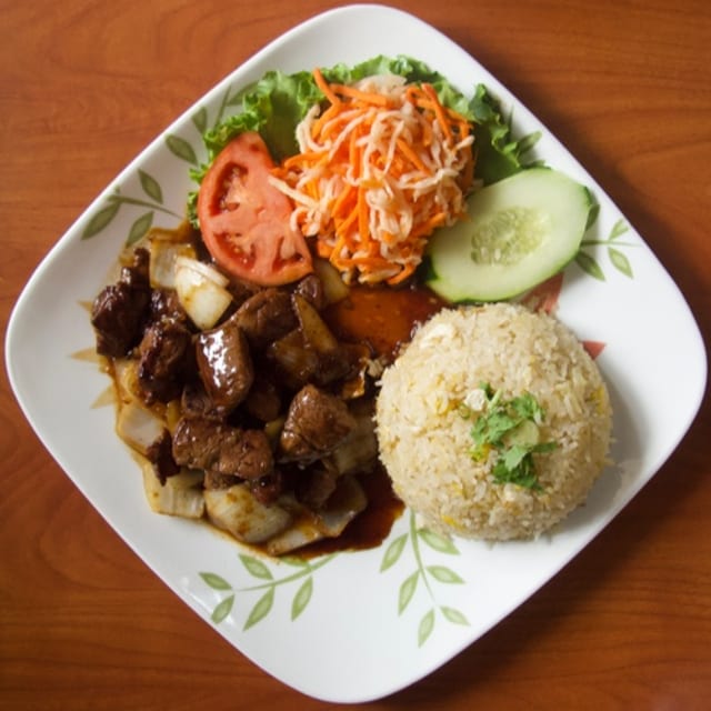 32. Fried Rice with "Shaking Beef" | Cơm Chiên Bò Lúc Lắc.